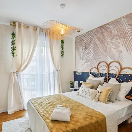 Apartment Premium And Spacious Apart With Terrace *