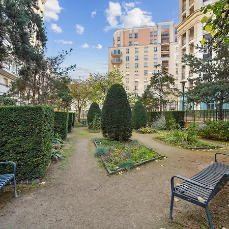 Apartment Premium And Spacious Apart With Terrace Courbevoie