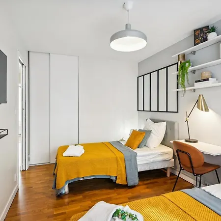 Apartment Premium And Spacious Apart With Terrace